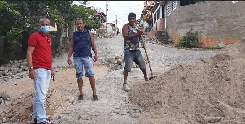 Camacã: Operação recuperação e limpeza  de ruas seguem firme em algumas ruas da cidade